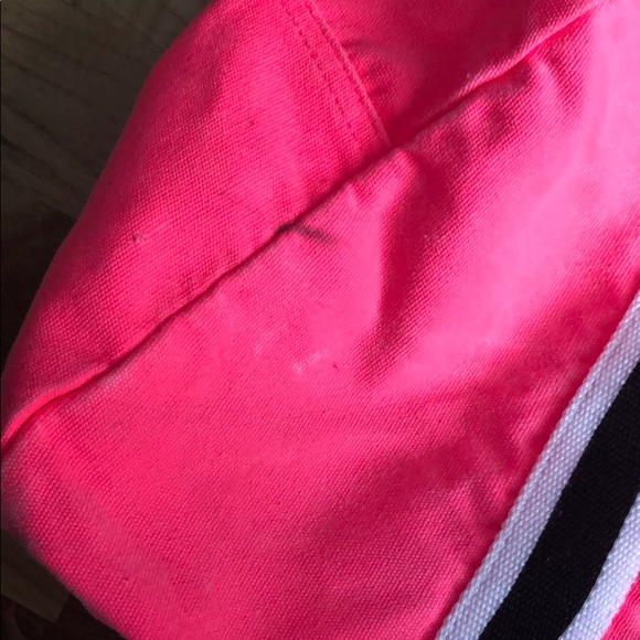 Victoria Secret PINK duffle bag - Picture 5 of 10
